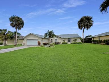 Main picture of 2827 SE 19th Pl