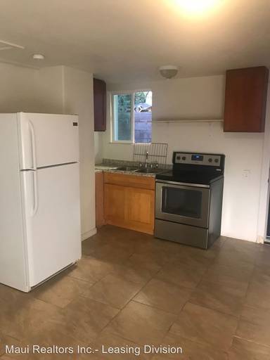 Main picture of 648 Kaakolu St
