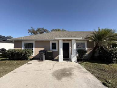 Main picture of 729 Squirrel Ct