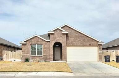 Main picture of 2203 Pike Way