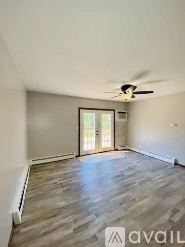 Main picture of 1900 W 52nd Pl