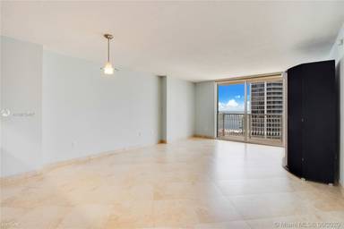 Main picture of The Club At Brickell Bay
