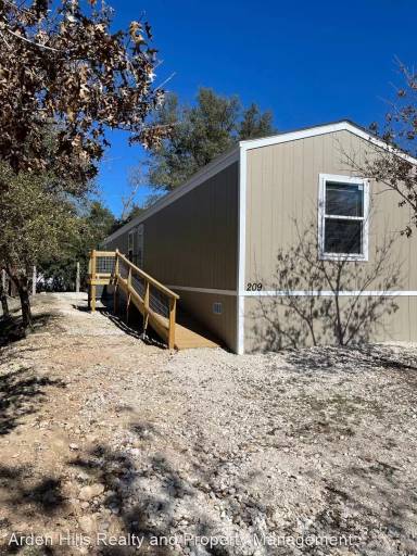 Main picture of 209 5th St