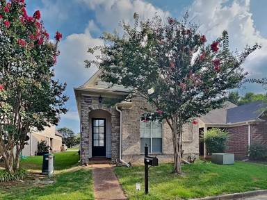 Main picture of 7907 Rushmeade Cir N