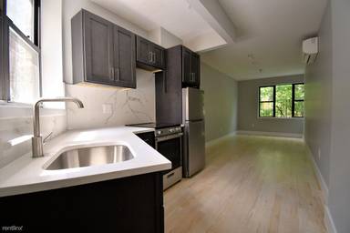 Main picture of 982 Findlay Ave