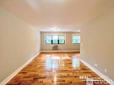 Main picture of 510 W Briar Pl