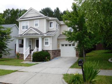 Main picture of 523 Pebblestone Dr