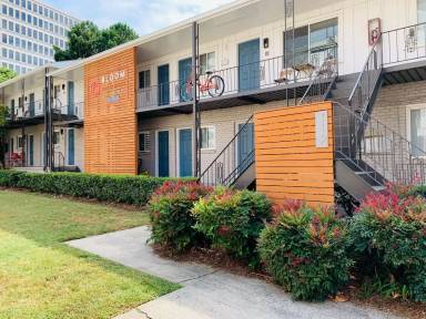 Main picture of 112 Ardmore Pl NW