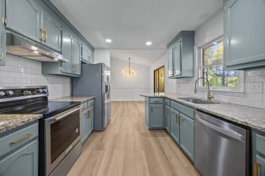 Main picture of 6227 King George Dr