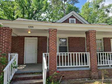 Main picture of 1202 E Muller Ave