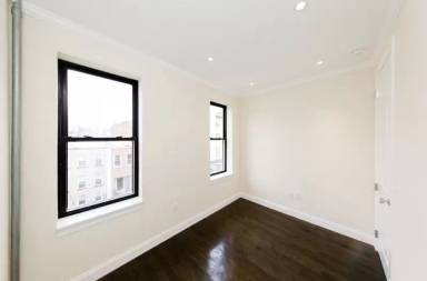 Main picture of 329 Union St