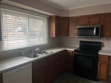 Main picture of 411 Berkley St SE