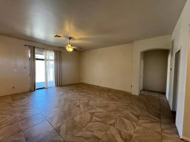 Main picture of 3546 W 18th Ln