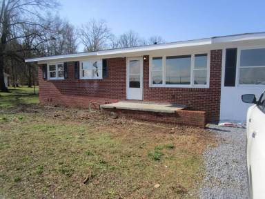 Main picture of 505 Warren Rd NE