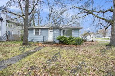 Main picture of 2319 Clyde Park Ave SW