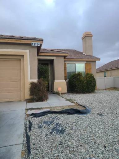 Main picture of 11754 Galewood St