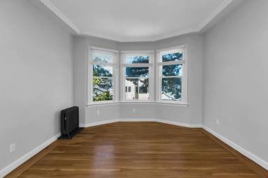 Main picture of 1750 GOLDEN GATE Apartments