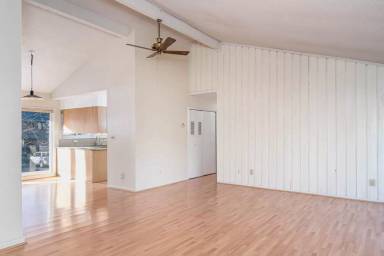 Main picture of 1304 Oak Tree Dr