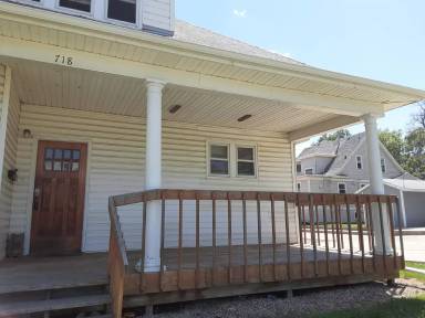 Main picture of 718 19 St