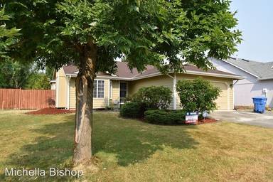 Main picture of 2410 19th Street Pl SE