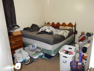 Main picture of 303 S Lipona Rd