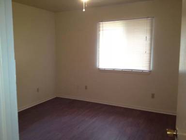Main picture of 416 University Oaks Blvd
