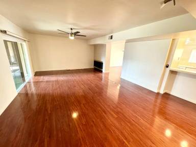 Main picture of 630 W Huntington Dr