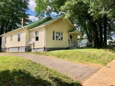 Main picture of 2205 Mayflower Dr