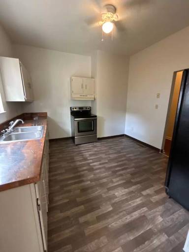 Main picture of 1519 Campbell Ave SW