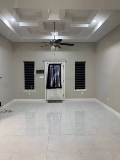 Main picture of 819 Lark Cir