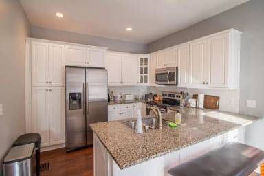 Main picture of 514 W 31st St