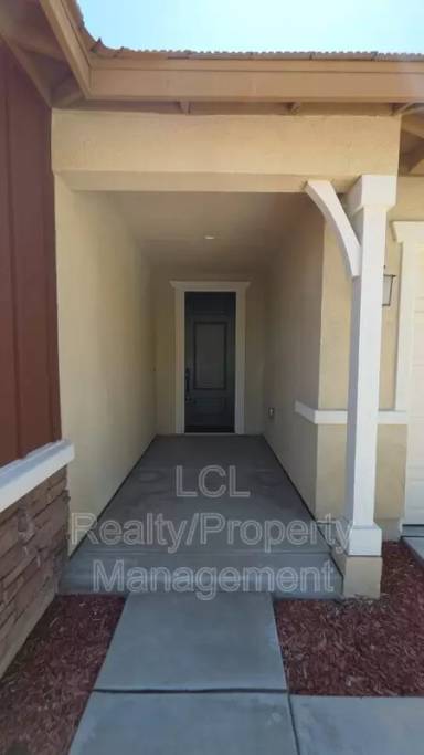 Main picture of 28149 Echo Ct