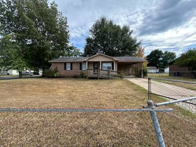 Main picture of 449 Joshwood Dr