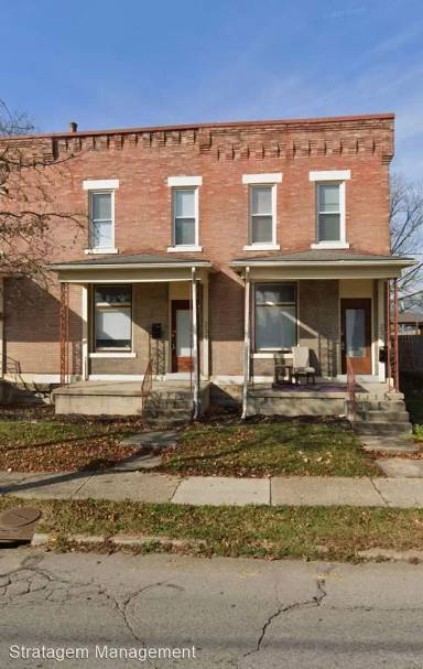 Main picture of 215 Taylor Ave