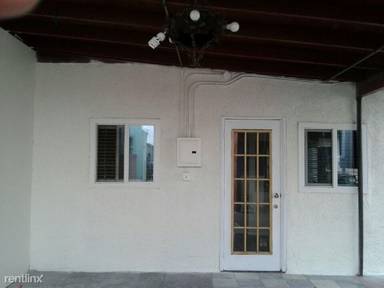 Main picture of 3083 Walnut St
