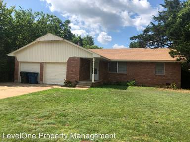 Main picture of 1005 W Havenwood Dr