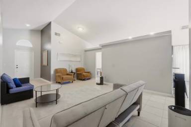 Main picture of 334 Brayton Ln