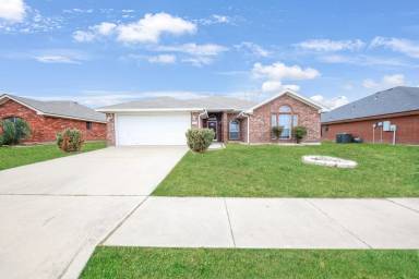 Main picture of 3005 Bachelor Button Blvd