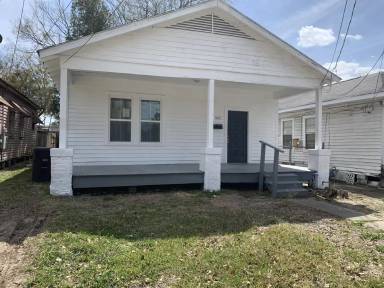 Main picture of 1422 North St