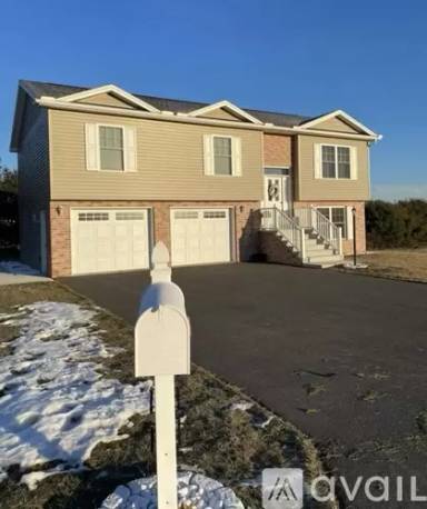 Main picture of 354 Edison Dr