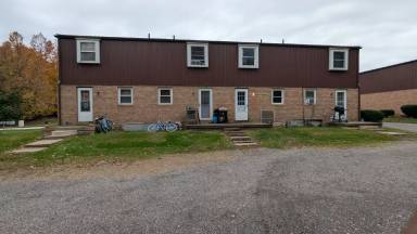 Main picture of 141 Elm St NE