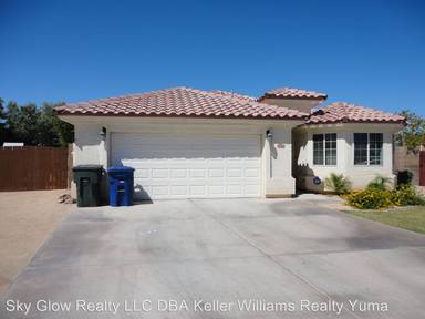 Main picture of 2690 S Gardenia Ave