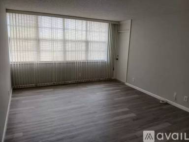 Main picture of Watergate Condo