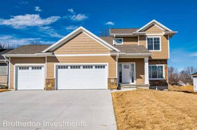 Main picture of 315 Sierra Trce
