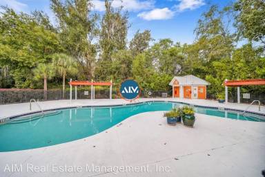 Main picture of Estate At Westbury