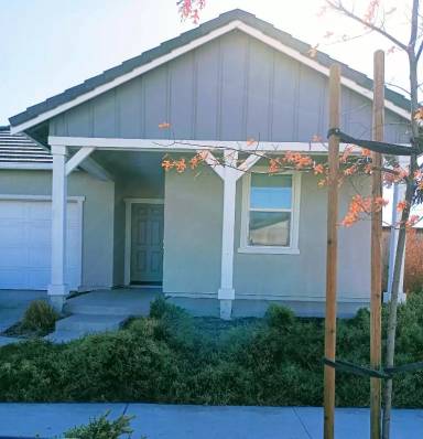 Main picture of 832 Loon St
