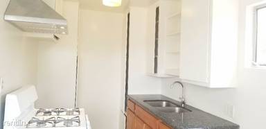 Main picture of 1226 N Gower St