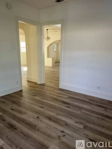Main picture of 236 N Myers St