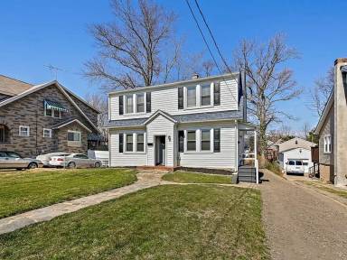 Main picture of 2802 Berwick Ave