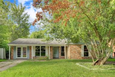Main picture of 4407 Akard St